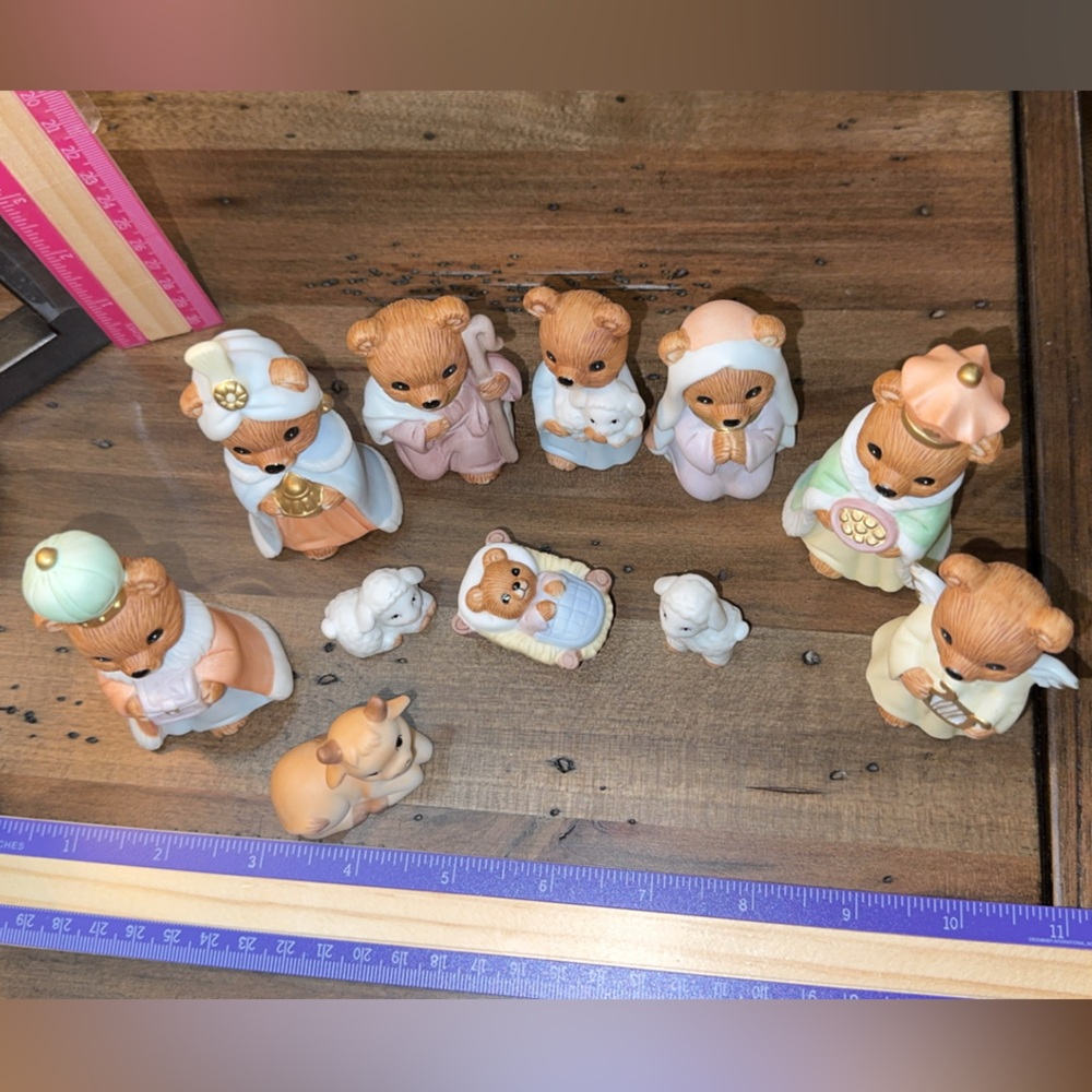 NWT VINTAGE HOMCO Nativity Bears Lot 5412 set of 11 figurines Christmas Holiday - Picture 3 of 3